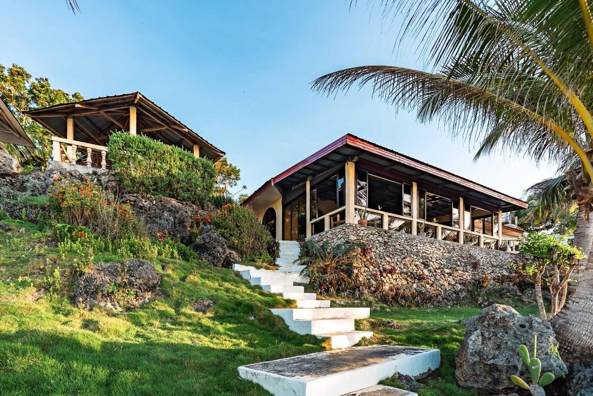 Blue Star Dive And Resort Anda  Eksteriør bilde