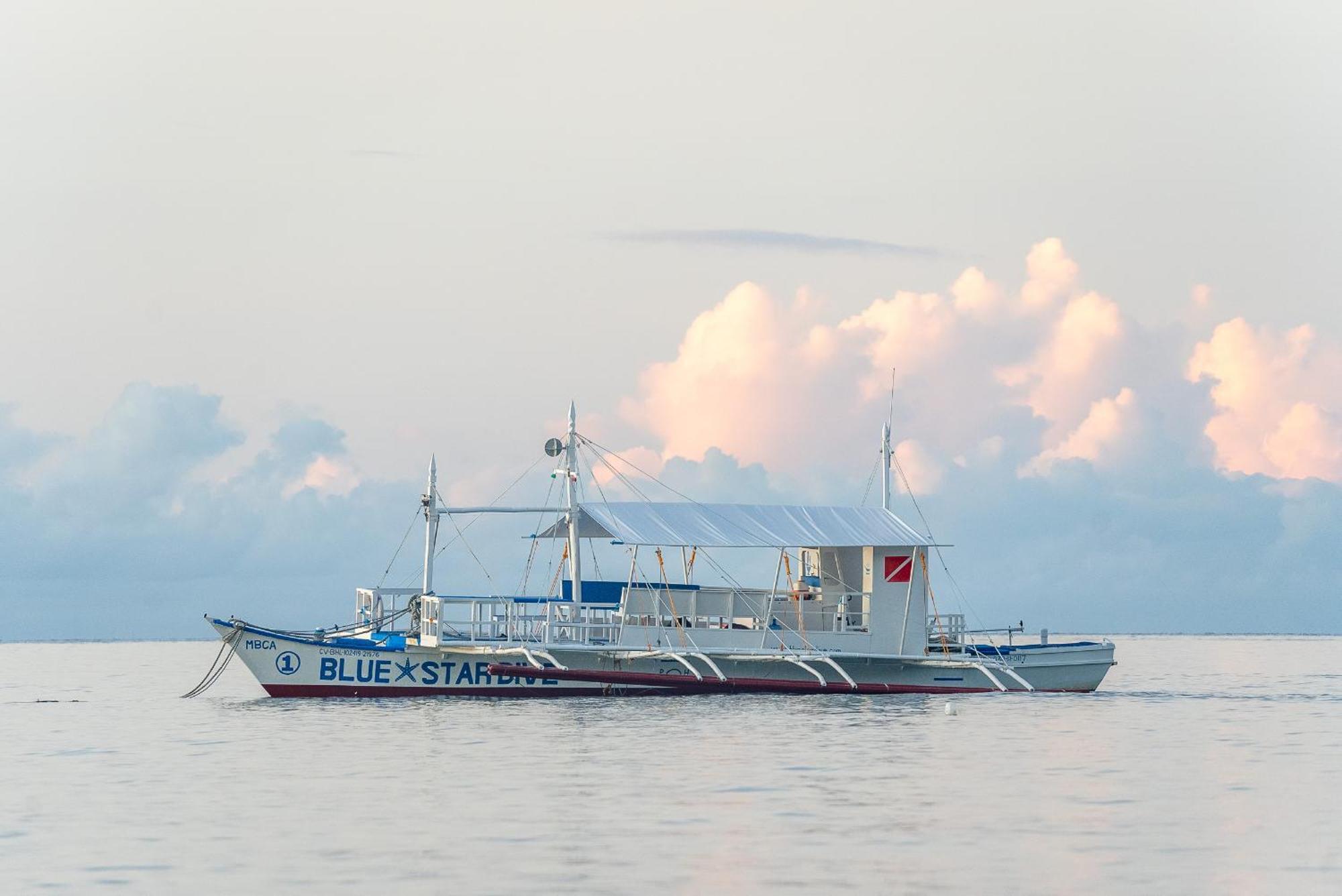 Blue Star Dive And Resort Anda  Eksteriør bilde