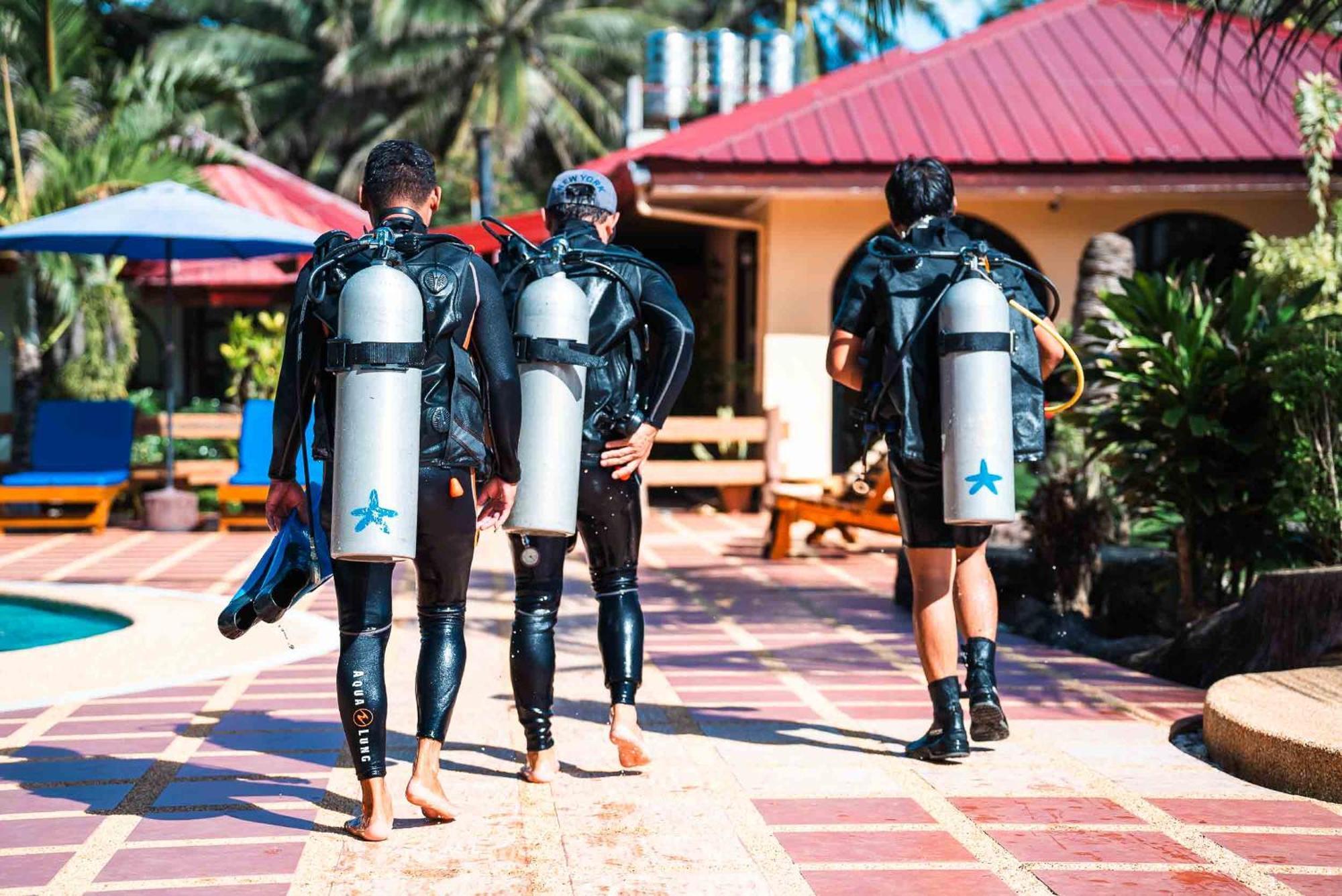 Blue Star Dive And Resort Anda  Eksteriør bilde